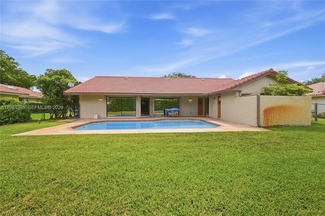 866 NW 110th Avenue, Coral Springs, FL 33071