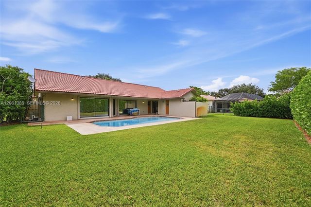 866 NW 110th Avenue, Coral Springs, FL 33071