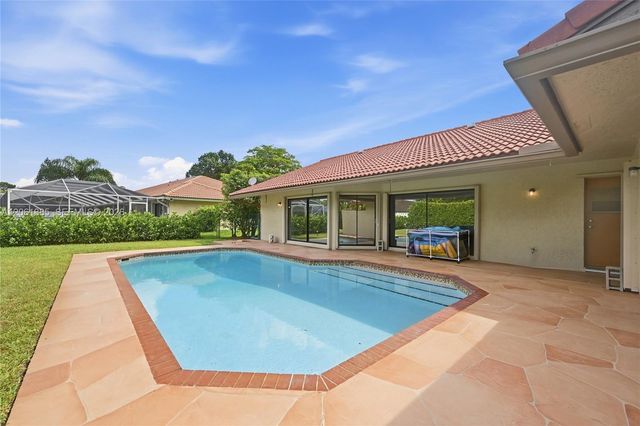 866 NW 110th Avenue, Coral Springs, FL 33071