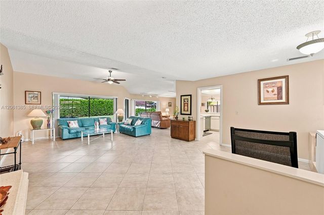 866 NW 110th Avenue, Coral Springs, FL 33071