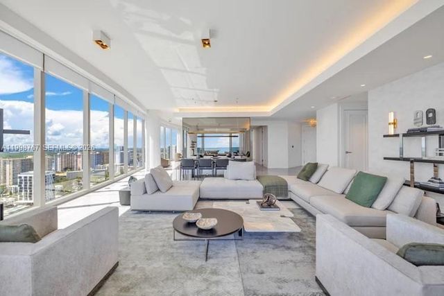 17901 Collins Ave 2604, Sunny Isles Beach, FL 33160