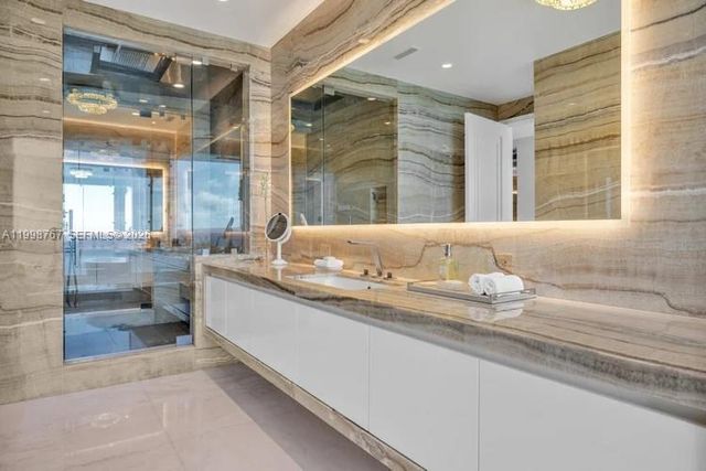 17901 Collins Ave 2604, Sunny Isles Beach, FL 33160