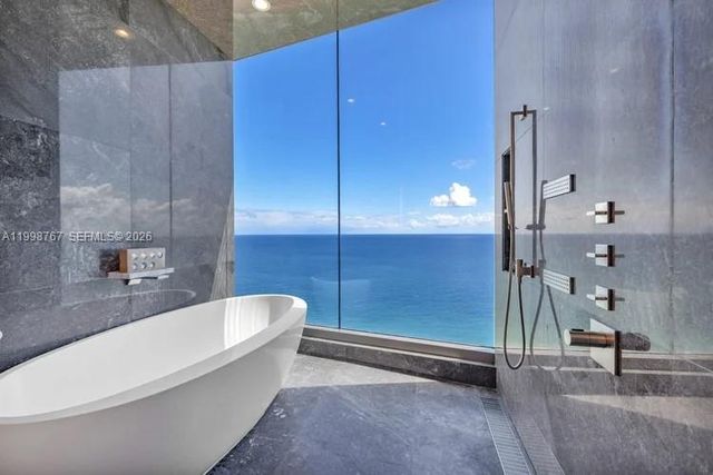 17901 Collins Ave 2604, Sunny Isles Beach, FL 33160