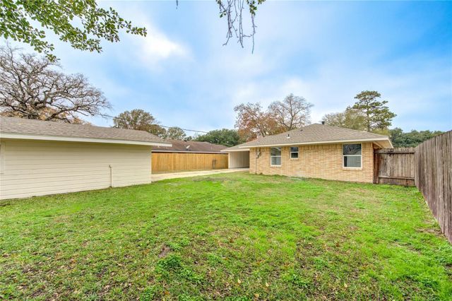 13106 Force Street, Houston, TX 77015