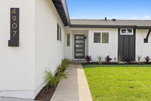 4907 Stephanie Pl, Oceanside, CA 92057
