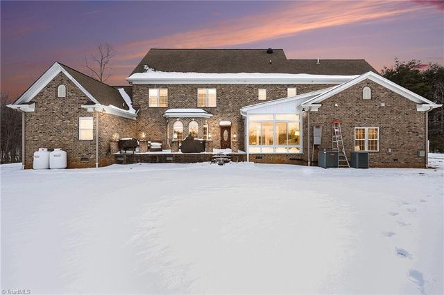 7710 Mcgee Trail, Tobaccoville, NC 27050