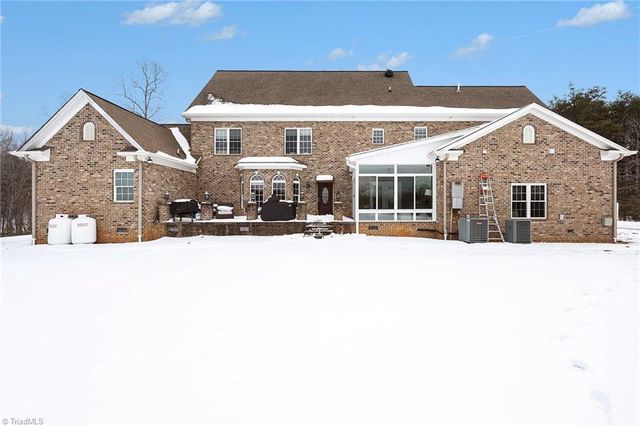 7710 Mcgee Trail, Tobaccoville, NC 27050