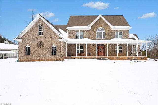 7710 Mcgee Trail, Tobaccoville, NC 27050