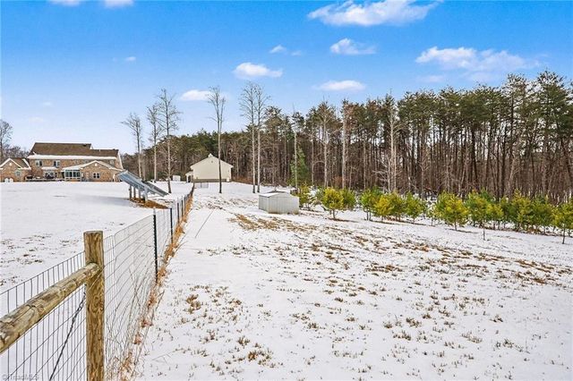 7710 Mcgee Trail, Tobaccoville, NC 27050