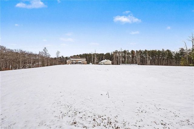 7710 Mcgee Trail, Tobaccoville, NC 27050