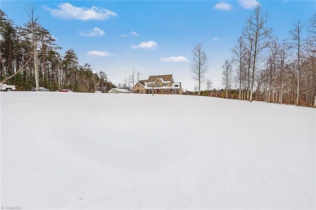 7710 Mcgee Trail, Tobaccoville, NC 27050