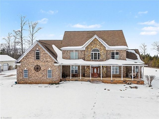 7710 Mcgee Trail, Tobaccoville, NC 27050
