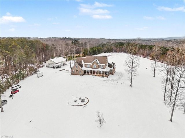 7710 Mcgee Trail, Tobaccoville, NC 27050