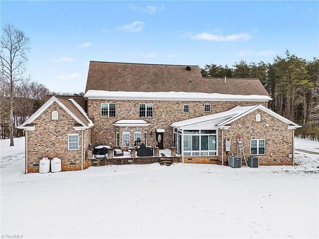 7710 Mcgee Trail, Tobaccoville, NC 27050