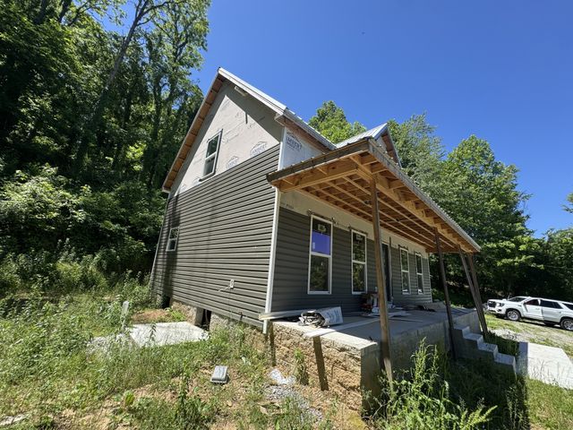 2027 Old Lake Rd, Lewisburg, TN 37091