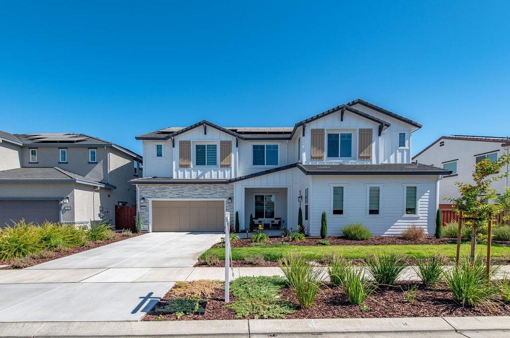 713 River Bend Dr, Lathrop, CA 95330