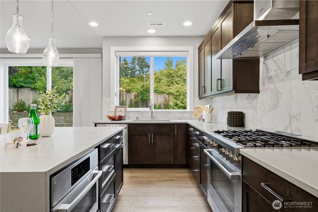 10313 133rd Court NE, Redmond, WA 98033