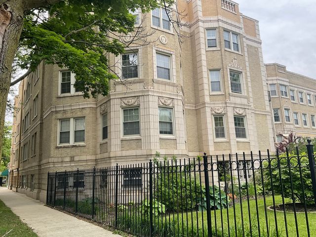 6832 S South Shore Drive 1, Chicago, IL 60649