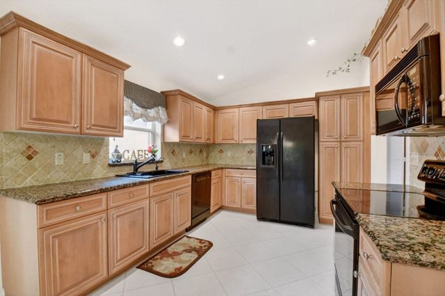 7565 Caprio Drive, Boynton Beach, FL 33472
