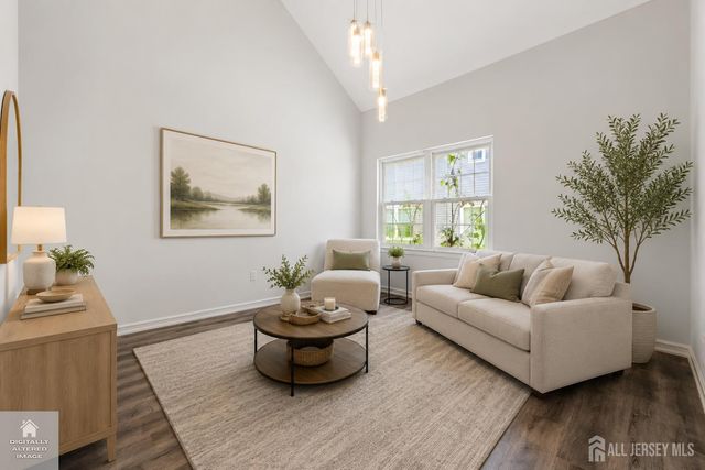 10 Starlight Court, New Brunswick, NJ 08901