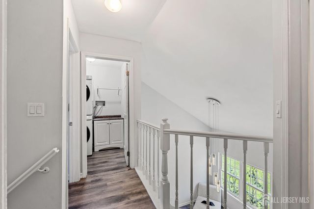 10 Starlight Court, New Brunswick, NJ 08901