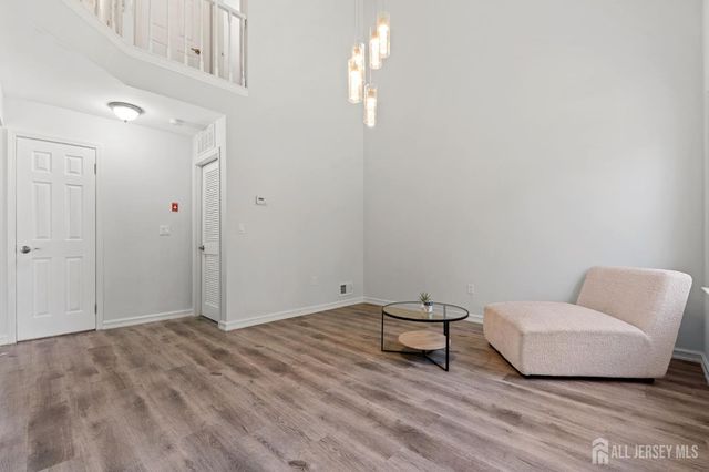 10 Starlight Court, New Brunswick, NJ 08901