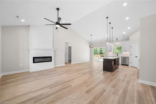 536 Virginia Drive, Yadkinville, NC 27005