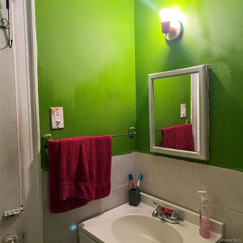 13401 Liberty Avenue, Richmond Hill S., NY 11419