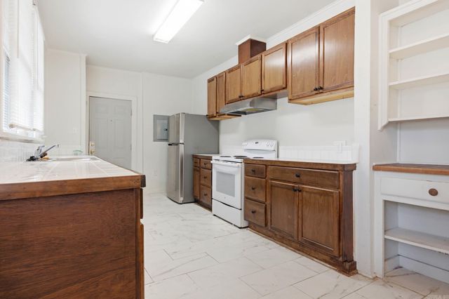 3315 W Markham Street, Little Rock, AR 72205