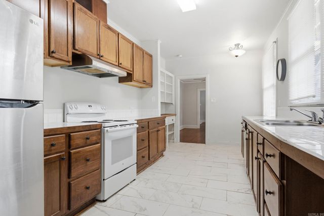 3315 W Markham Street, Little Rock, AR 72205
