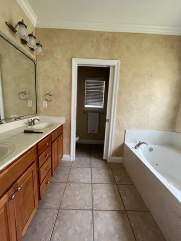 1603 Mallorca Cove, Niceville, FL 32578