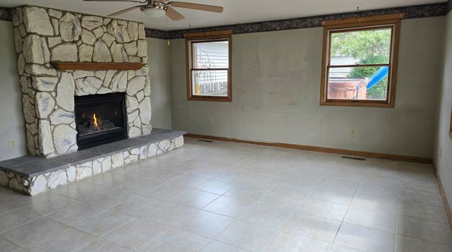 341 Hale Avenue, Romeoville, IL 60446