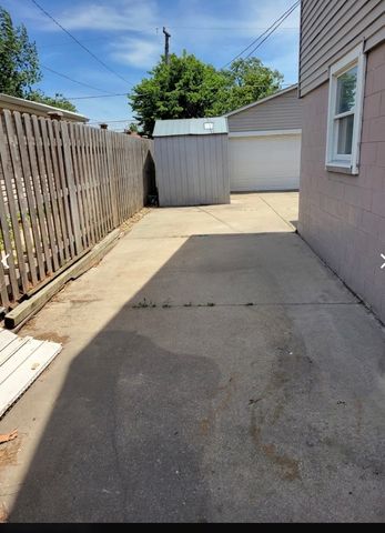 341 Hale Avenue, Romeoville, IL 60446