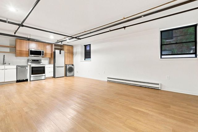 2109 Blaisdell Avenue B1, Minneapolis, MN 55404