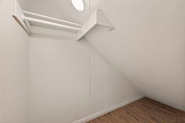 422 Willow Vista Drive, El Lago, TX 77586