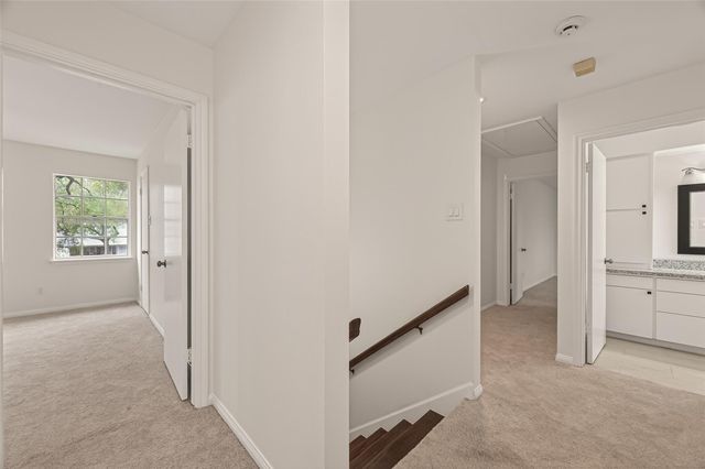 422 Willow Vista Drive, El Lago, TX 77586