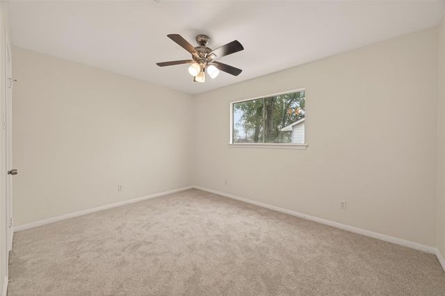 422 Willow Vista Drive, El Lago, TX 77586