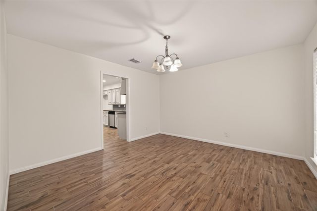 422 Willow Vista Drive, El Lago, TX 77586