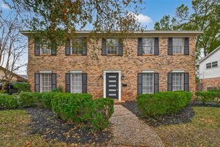 422 Willow Vista Drive, El Lago, TX 77586