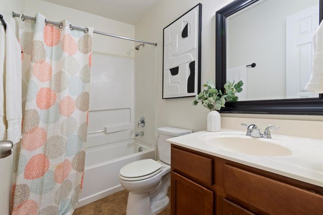 100 Snowy Egret LN, Leander, TX 78641