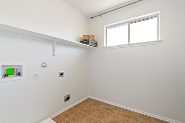 100 Snowy Egret LN, Leander, TX 78641