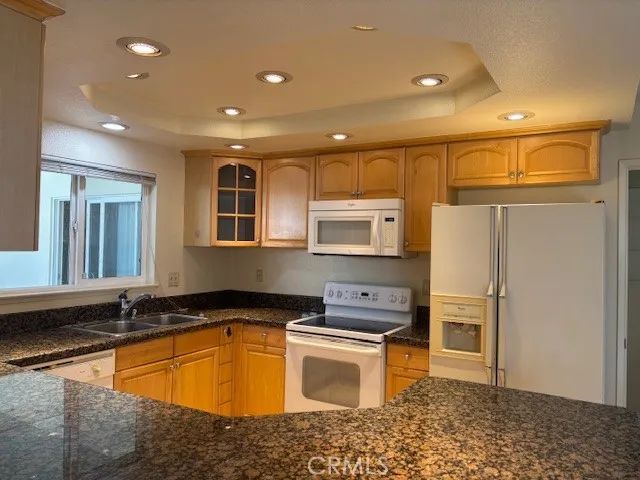 2375 Via Mariposa West B, Laguna Woods, CA 92637