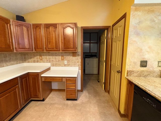 1922 Wedgewood Circle 1922 Wedgewood Circle, Springfield, OH 45503