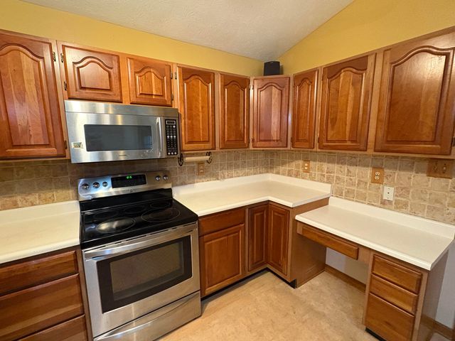 1922 Wedgewood Circle 1922 Wedgewood Circle, Springfield, OH 45503