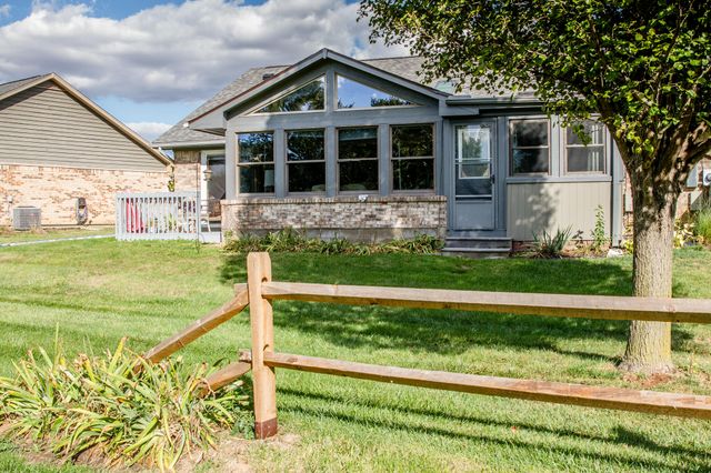 1922 Wedgewood Circle 1922 Wedgewood Circle, Springfield, OH 45503