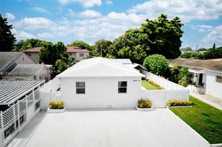 2550 SW 10 St, Miami, FL 33135