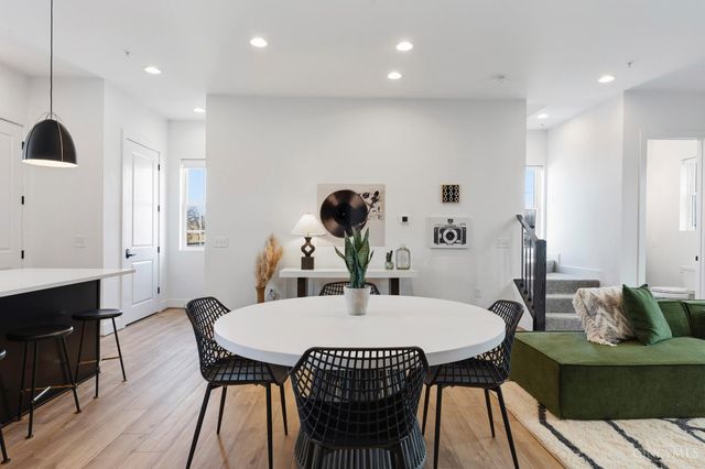 3725 Isabella Avenue, Cincinnati, OH 45209