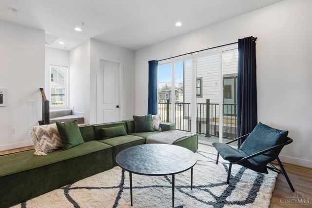 3725 Isabella Avenue, Cincinnati, OH 45209