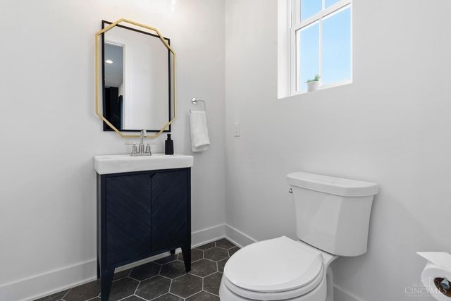 3725 Isabella Avenue, Cincinnati, OH 45209