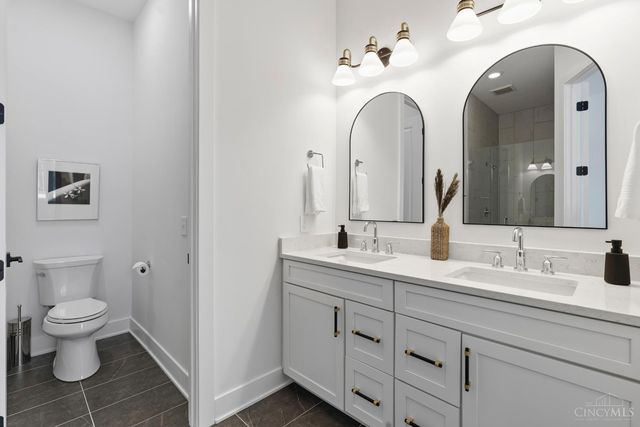 3725 Isabella Avenue, Cincinnati, OH 45209